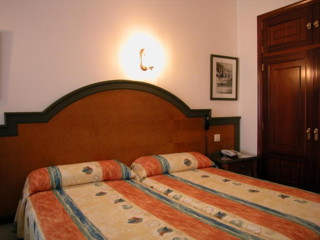 Hotel Touris Ардия Экстерьер фото
