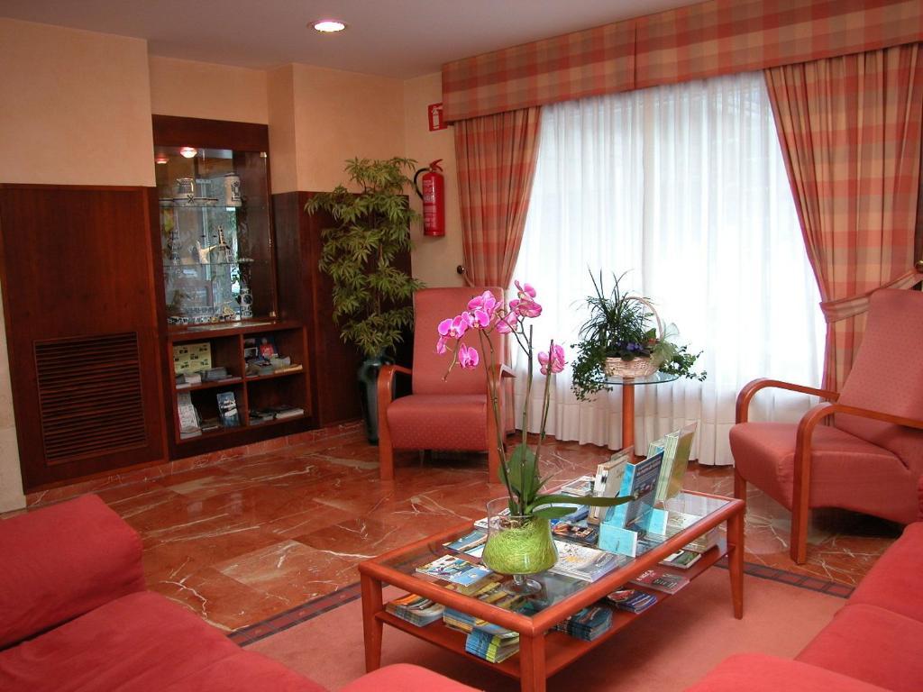 Hotel Touris Ардия Экстерьер фото